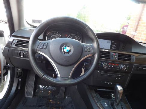 Used 2013 BMW 328i xDrive Coupe AWD/4WD image 16