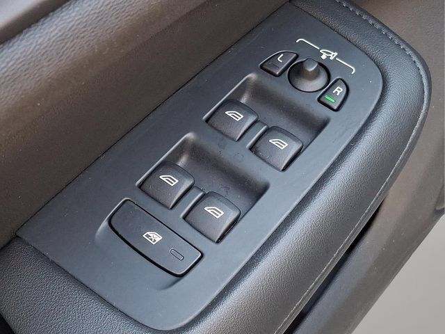 Certified 2024 Volvo S60 T8 Core w/ Climate Package AWD/4WD image 23
