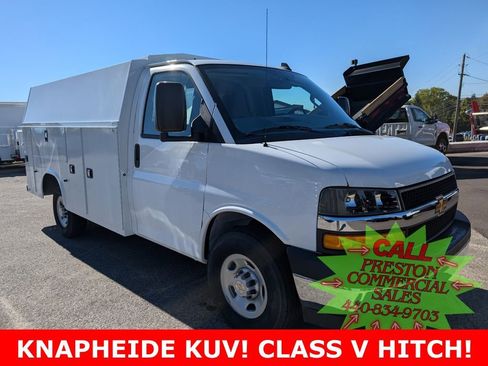 New 2025 Chevrolet Express 3500 w/ Power Convenience Package RWD image 4