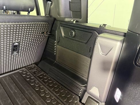 Used 2023 Land Rover Defender 110 X AWD/4WD image 15
