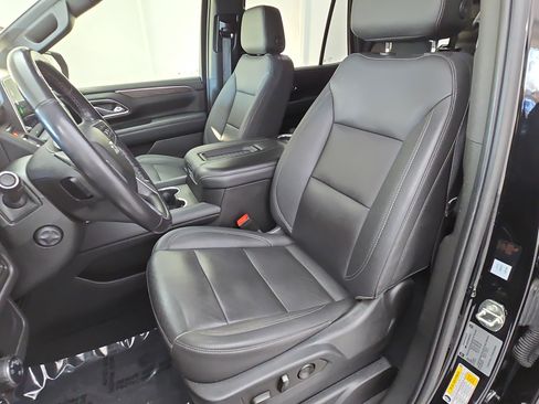 Used 2022 Chevrolet Tahoe Z71 w/ Luxury Package image 16