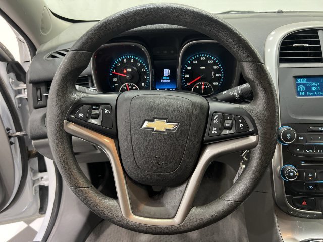 Used 2015 Chevrolet Malibu LS FWD image 10