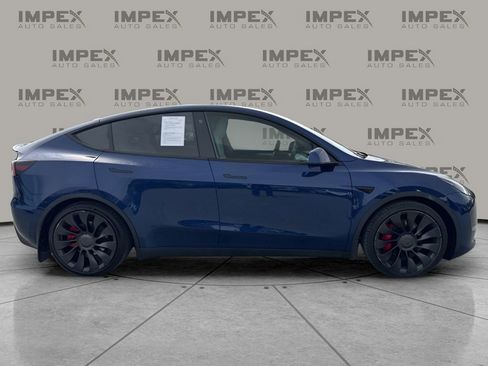Used 2022 Tesla Model Y Performance image 7