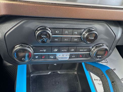 Used 2021 Ford Bronco Outer Banks AWD/4WD image 30