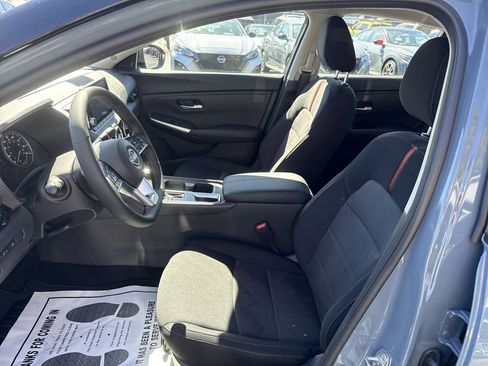 New 2025 Nissan Sentra SR w/ Trunk Package FWD image 15