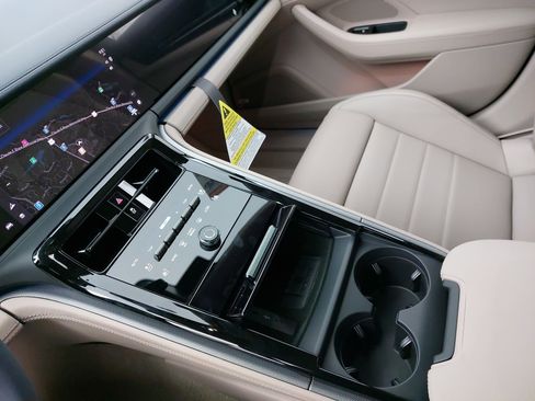 New 2026 Porsche Panamera RWD image 27