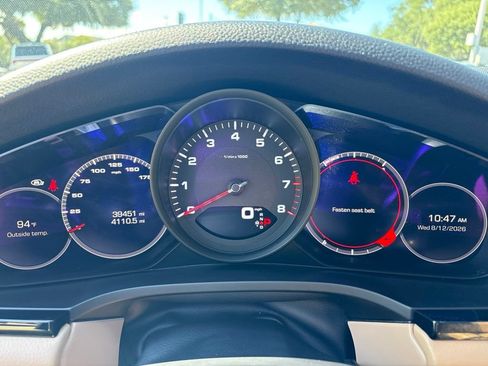 Used 2021 Porsche Cayenne AWD/4WD image 14