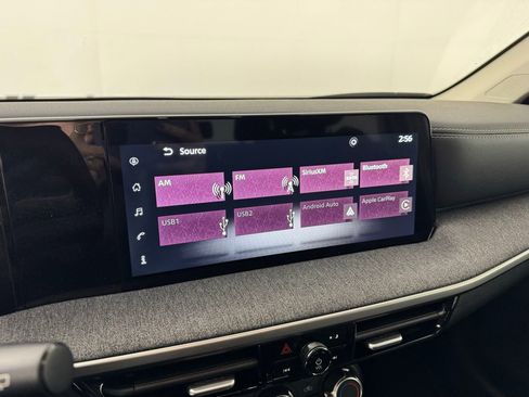 Used 2025 Nissan Kicks SV image 15