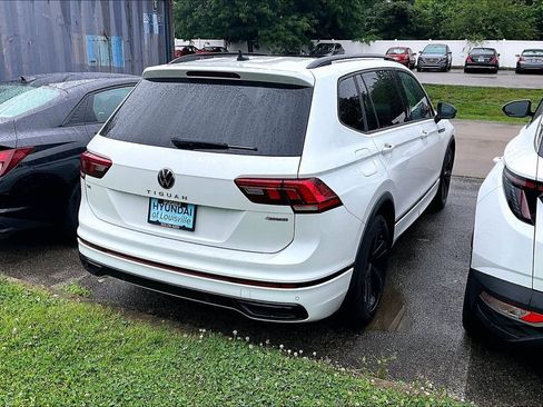 Used 2023 Volkswagen Tiguan SE R-Line AWD/4WD image 7