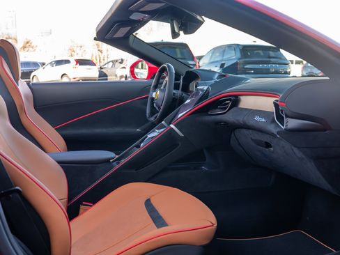 Used 2025 Ferrari Roma Spider image 21