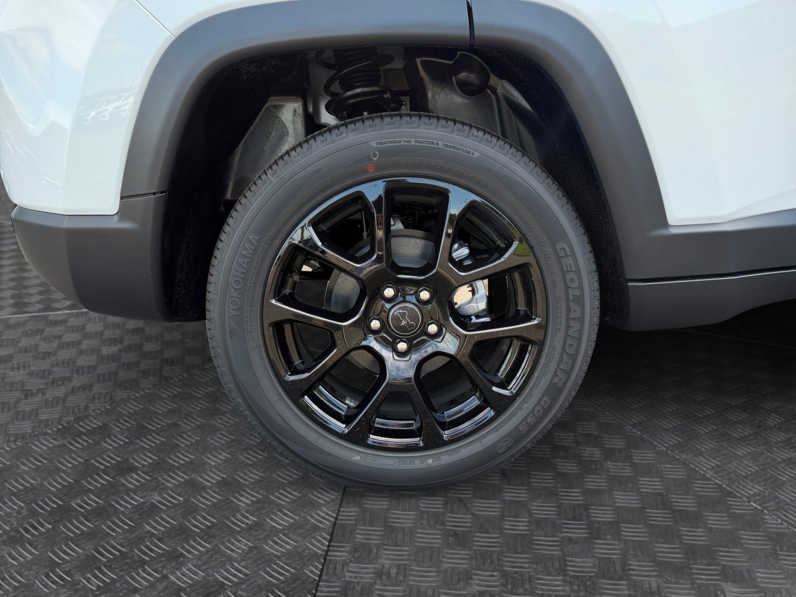 New 2026 Jeep Compass Latitude AWD/4WD image 18