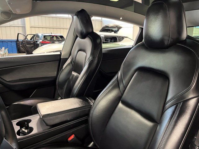 Used 2021 Tesla Model Y Long Range AWD/4WD image 23