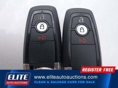 Used 2020 Ford Escape SE AWD/4WD image 21