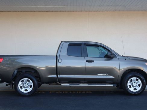 Used 2012 Toyota Tundra 2WD Double Cab image 2