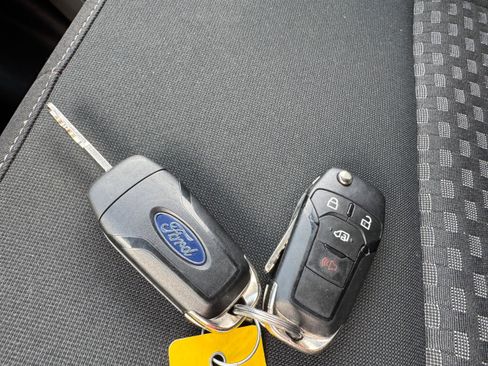 Used 2023 Ford Transit 250 XL w/ Exterior Upgrade Package image 19