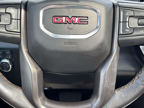 Used 2023 GMC Sierra 1500 AT4 w/ AT4 Premium Package AWD/4WD image 28