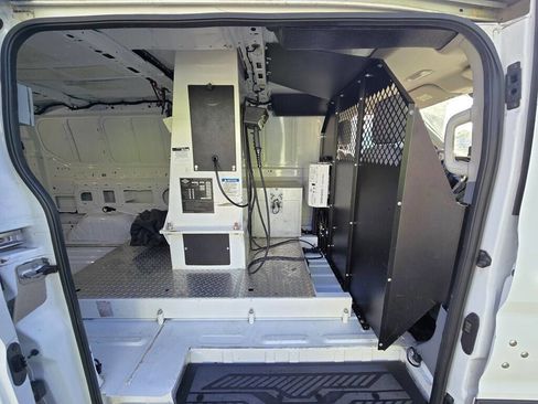 Used 2018 Ford Transit 350 148 Low Roof image 10