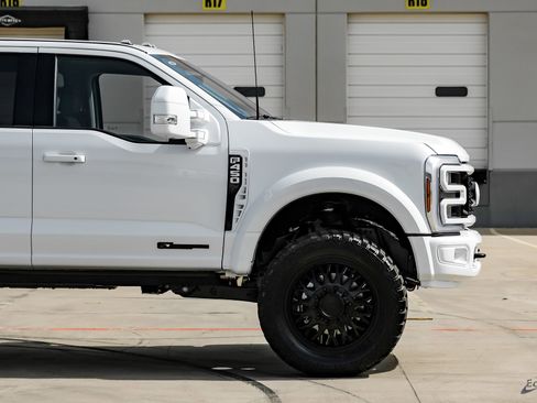 Used 2026 Ford F450 Lariat w/ FX4 Off-Road Package image 29