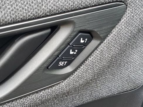 New 2026 Subaru Outback Limited AWD/4WD image 16