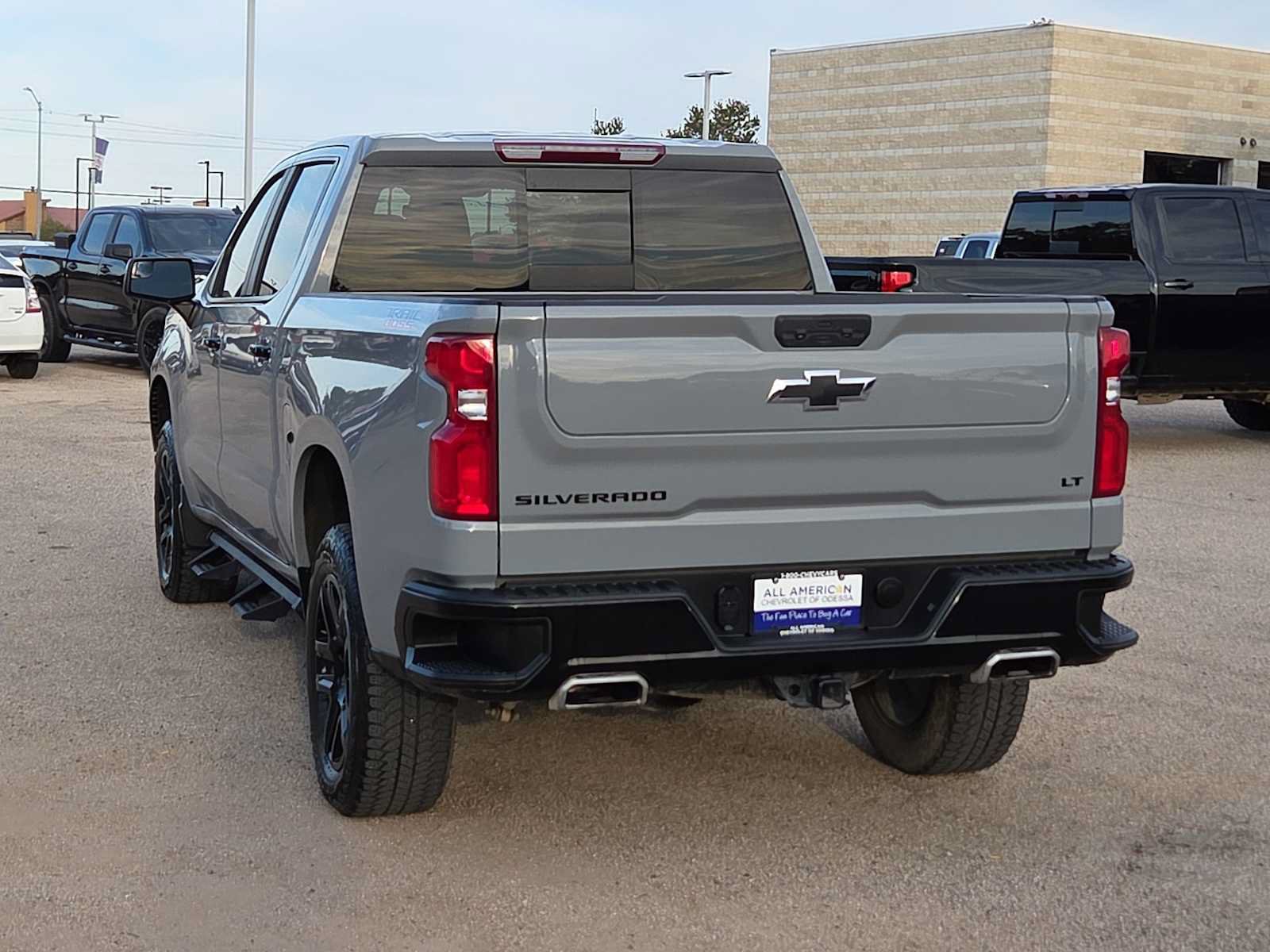 Used 2024 Chevrolet Silverado 1500 LT Trail Boss w/ Convenience Package II AWD/4WD image 7