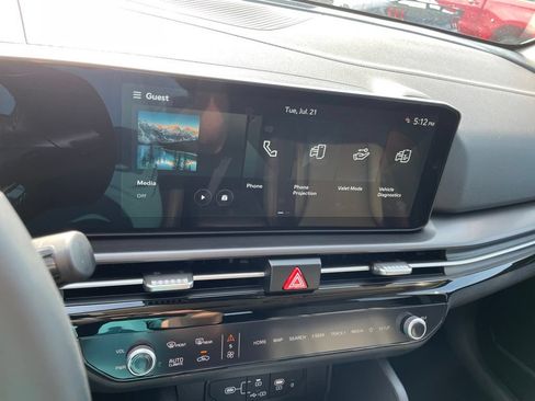 New 2026 Kia Sportage EX FWD image 19