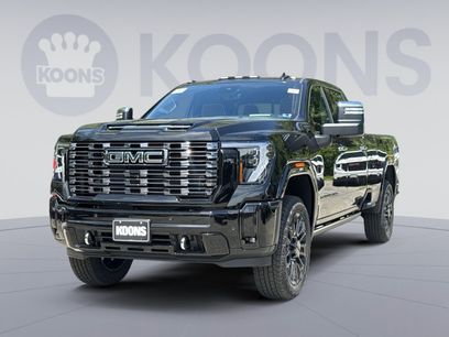 New 2026 GMC Sierra 2500 Denali Ultimate w/ LPO, Black Badging Package