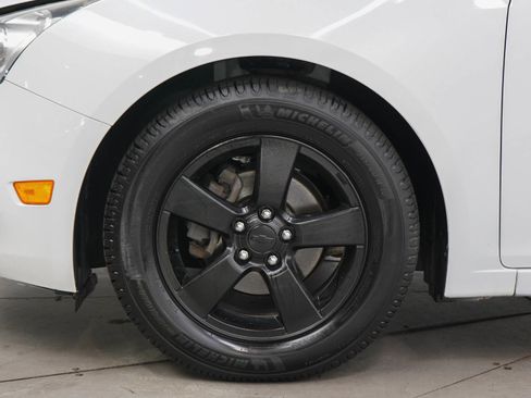 Used 2016 Chevrolet Cruze LT FWD image 27