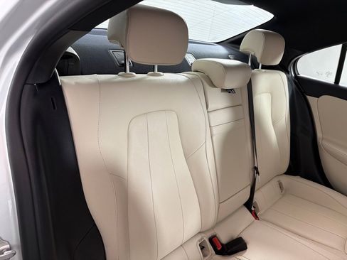 Used 2021 Mercedes-Benz A 220 image 21