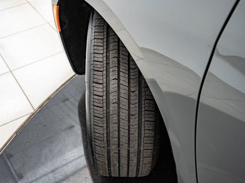 Used 2022 Chrysler Pacifica Touring-L FWD image 45