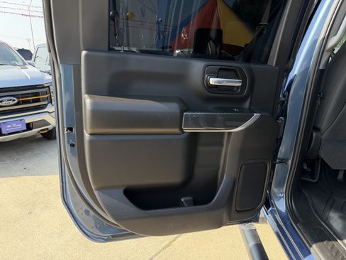 Used 2025 Chevrolet Silverado 2500 Custom w/ Custom Value Package AWD/4WD image 18