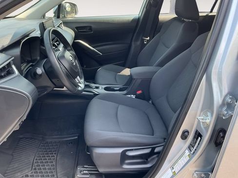 Used 2022 Toyota Corolla Cross LE AWD/4WD image 10
