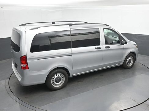 Used 2023 Mercedes-Benz Metris Passenger image 35