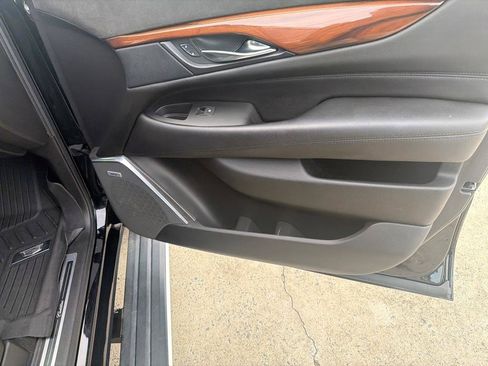 Used 2018 Cadillac Escalade Premium Luxury AWD/4WD image 36