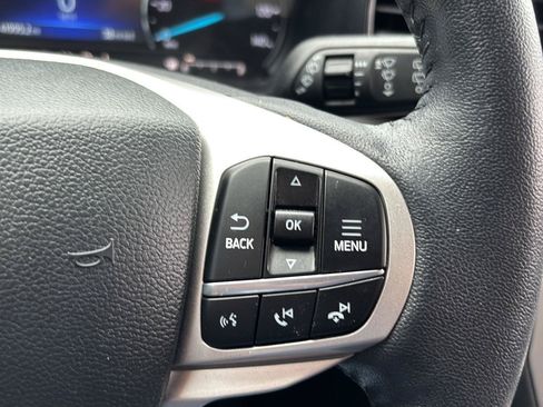 Used 2023 Ford Explorer XLT w/ Equipment Group 202A AWD/4WD image 41
