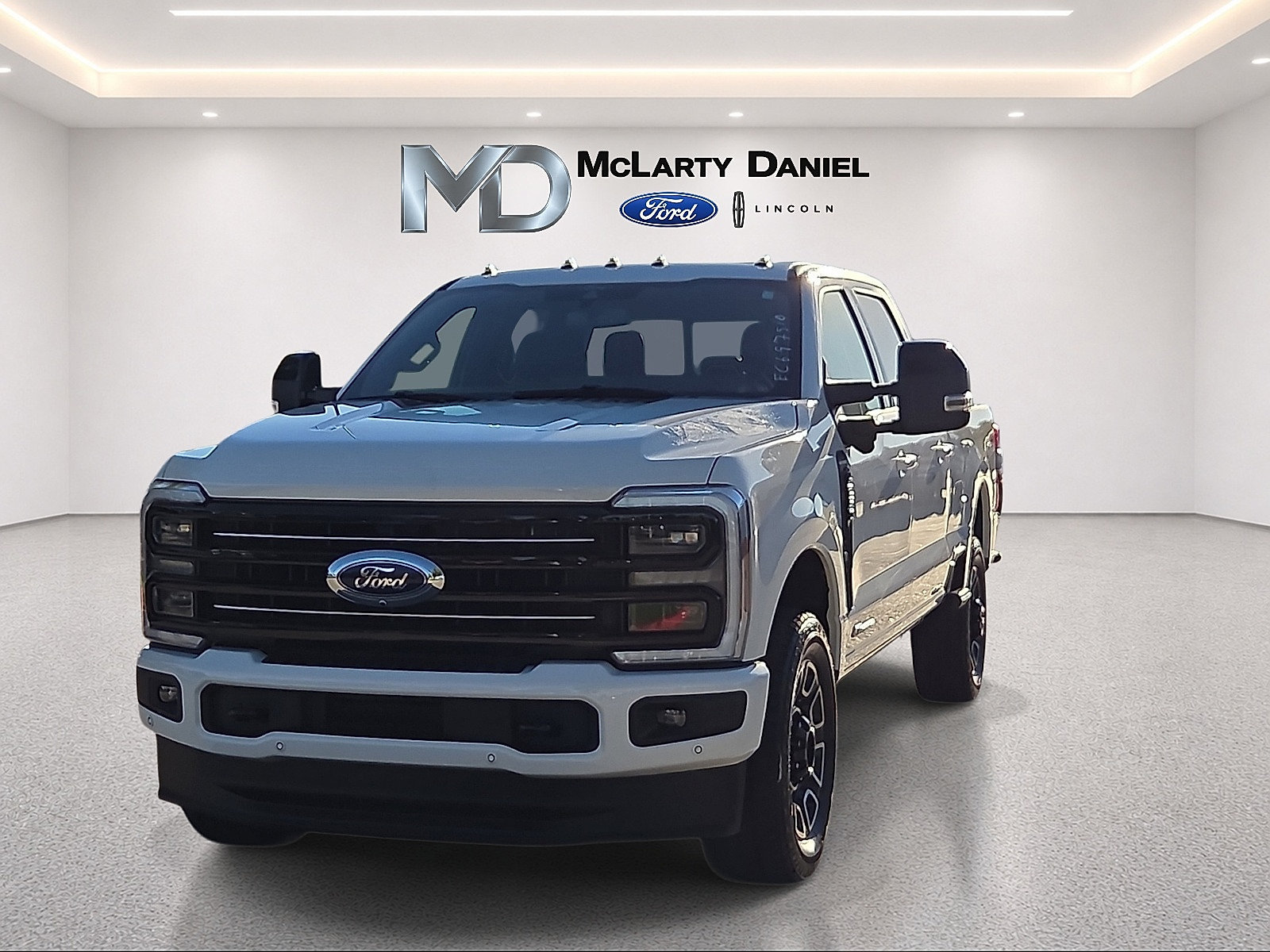 Certified 2025 Ford F250 Platinum AWD/4WD image 2