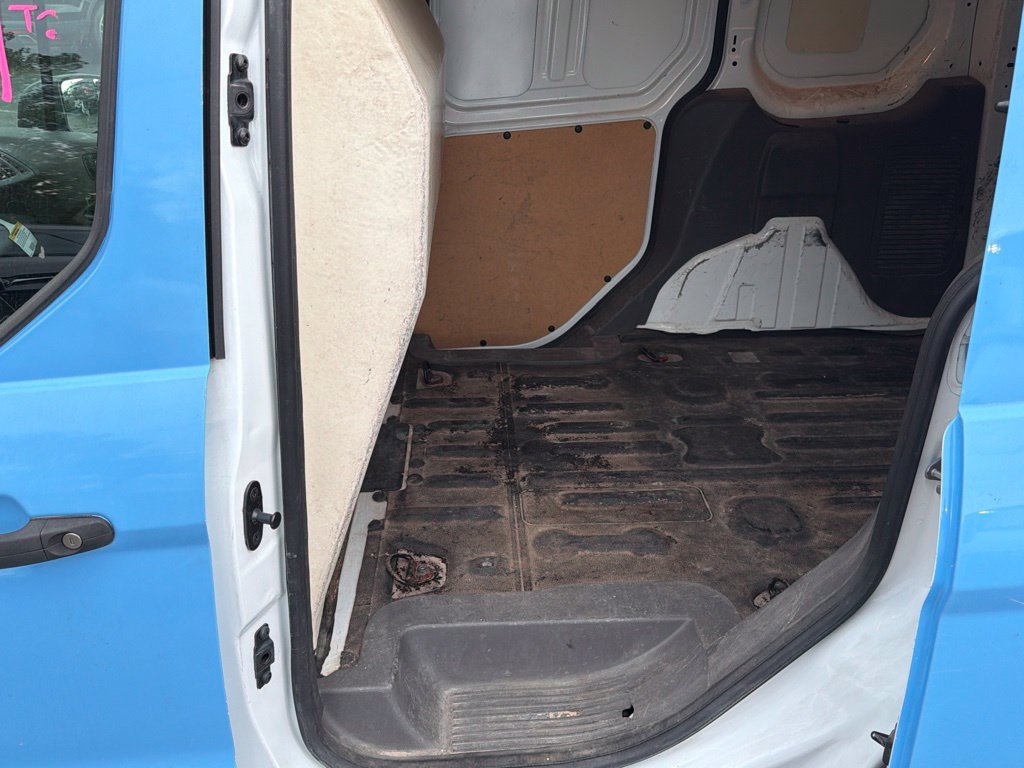 Used 2022 Ford Transit Connect XL FWD image 21