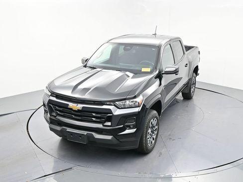 Used 2023 Chevrolet Colorado LT w/ LT Convenience Package II RWD image 18