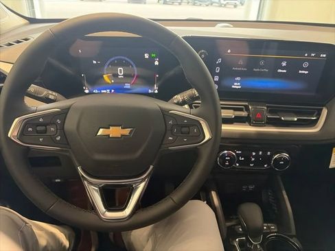 New 2026 Chevrolet TrailBlazer LT w/ Convenience Package AWD/4WD image 16