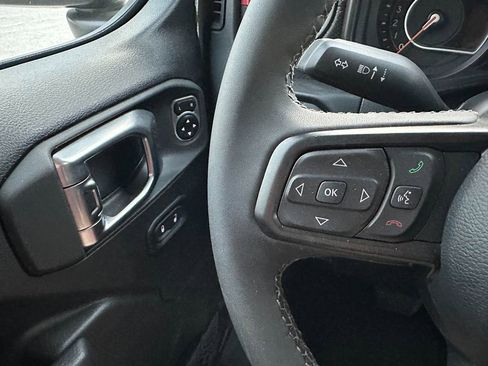 Used 2026 Jeep Wrangler Unlimited Rubicon image 24