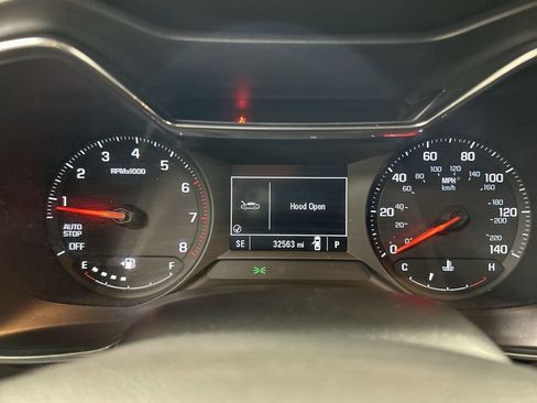 Used 2022 Chevrolet TrailBlazer LT w/ Confidence II Package FWD image 13
