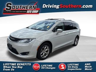 Used 2017 Chrysler Pacifica Limited FWD 360° Tour