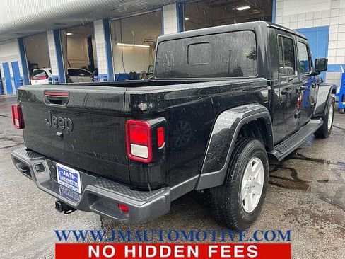 Used 2022 Jeep Gladiator Sport AWD/4WD image 2