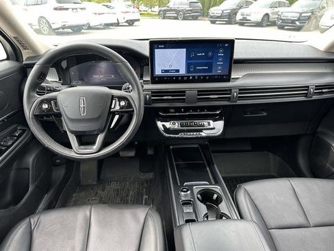 Certified 2023 Lincoln Corsair AWD image 12