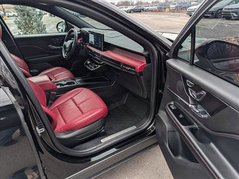 Certified 2023 Lincoln Corsair Reserve w/ Equipment Group 201A image 13