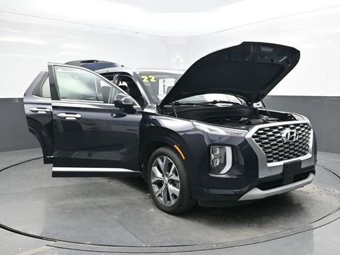 Used 2022 Hyundai Palisade Limited w/ Winter Package image 41
