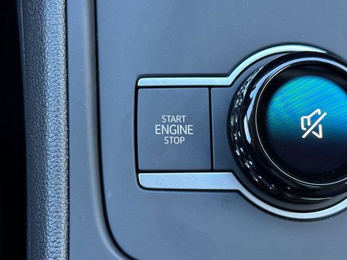 New 2026 Volkswagen Tiguan SE image 21