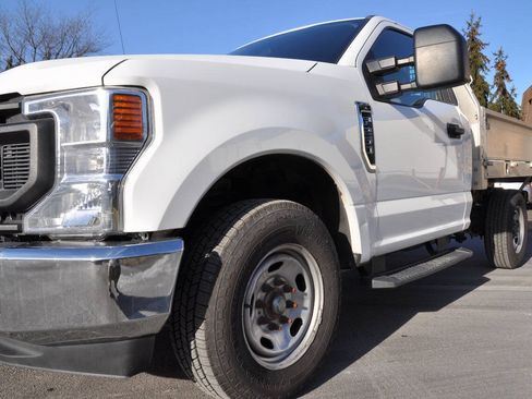 Used 2021 Ford F250 XL w/ Power Equipment Group RWD image 3