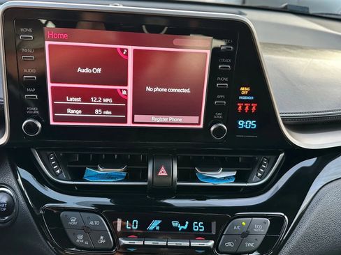 Used 2019 Toyota C-HR XLE image 22