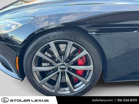 Used 2018 Aston Martin DB11 Coupe RWD image 14