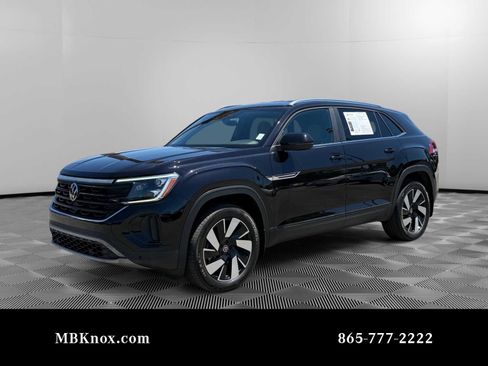 Used 2024 Volkswagen Atlas Cross Sport SE FWD image 1